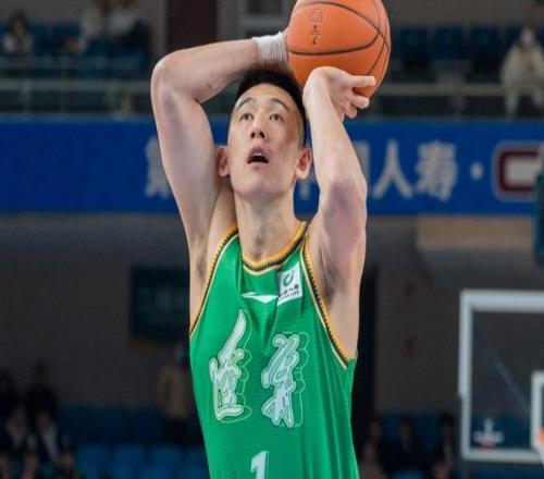 萨巴伦卡,赛季,胜夺冠领跑,信誉第一