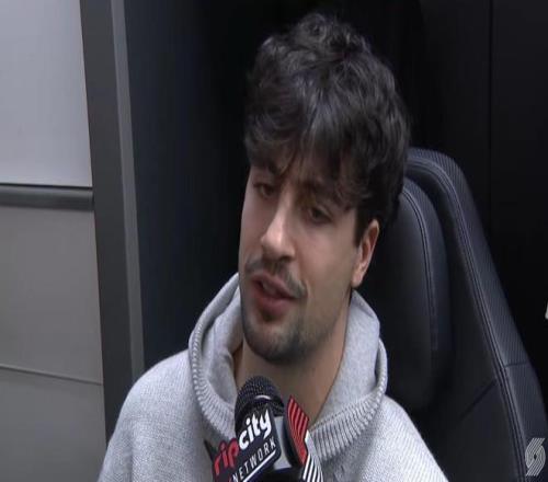 新疆客场击,败四川,战报精彩纷,信誉第一