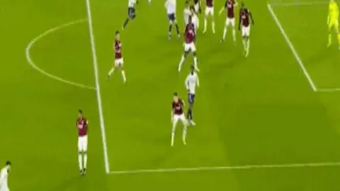 維尼修斯與耐克合同終止，尋求國際大牌合作