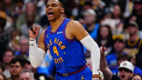 热议：金球奖焦点球员赛季数据：萨拉赫30球21助，姆巴佩27球4助，引热议达186条评论